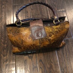 Patricia Nash tooled leather handbag